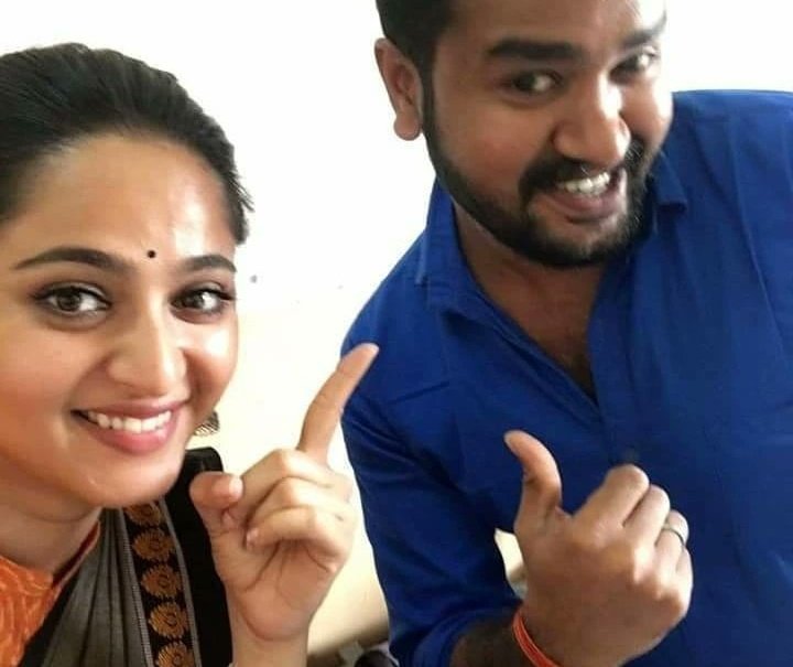sweetyanushkafc's tweet photo. #BTS #BlockbusterBhaagamathie
#AnushkaShetty #UnniMukundan
#Bhaagamathie @ashokdirector2
#LadySuperstarAnushkaShetty https://t.co/KKt0rEfsHG