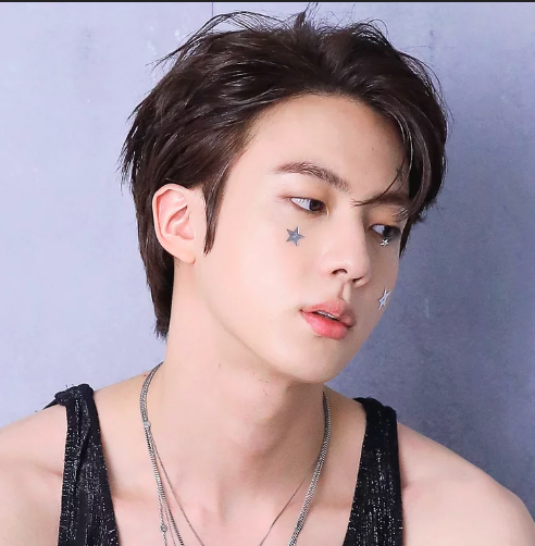AboutMusicYT's tweet photo. Jin of BTS will be discharged from the military in 10 days. https://t.co/1yTuCwqZQc