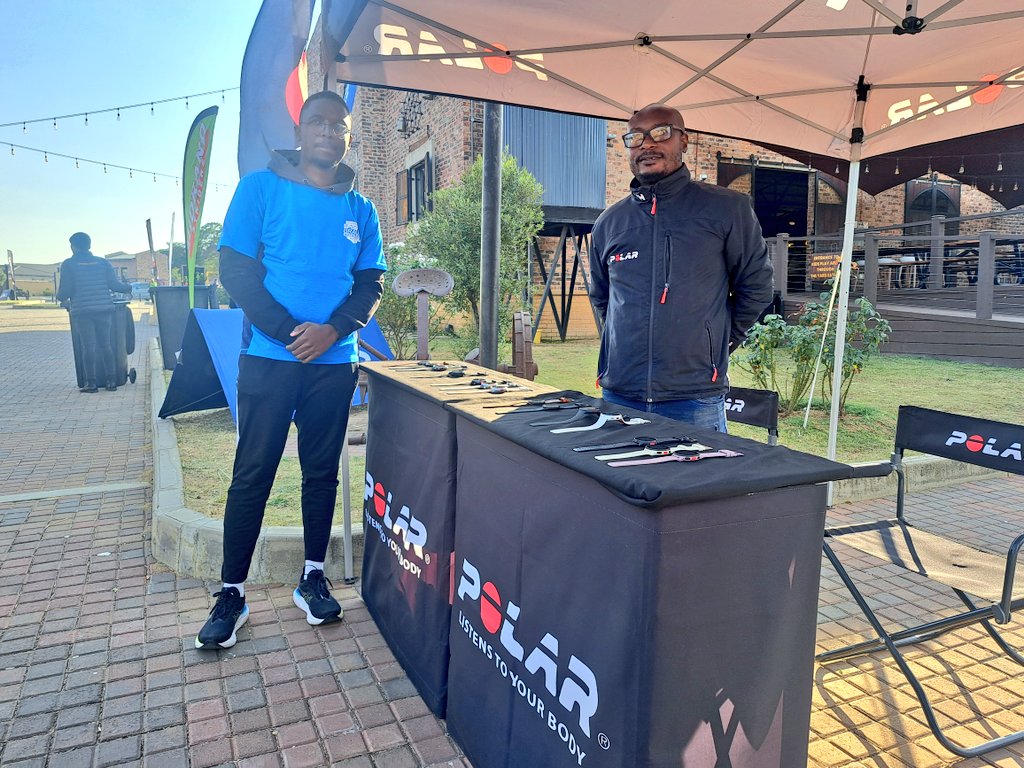 midrandstriders's tweet photo. Months of training has led to this πββοΈπββοΈπ₯ #ComradesMarathon
#PrisonBreakMarket #WinterIsHere #GreenMambaEffect
Midrand Striders x Comrades Breakfast | @TotalsportsSA @IHFProducts @ASICS_ZA
@ramaloko_sello @KaoneGill https://t.co/wxGBwJskzv