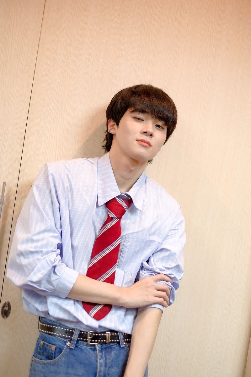 bomm_u's tweet photo. อ้ายบอมขอให้วันนี้เป็นวันที่ดีของทุกคนเด้อค้าบบบบ ❤️🙊 #TARBOMColorfulMoment https://t.co/dKzaHxqNpN