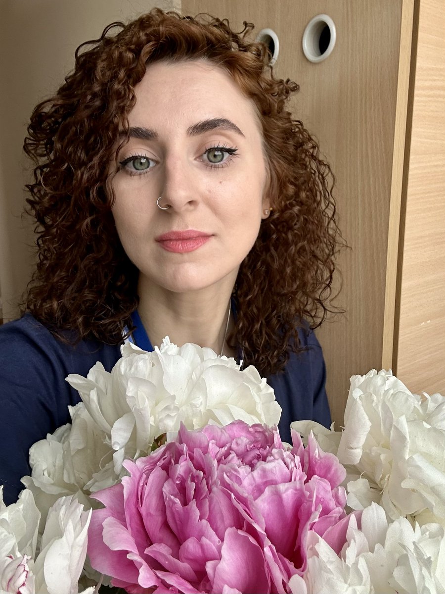 KateVerbitskay's tweet image. Утро воскресное, рабочее
Происходит опионивание