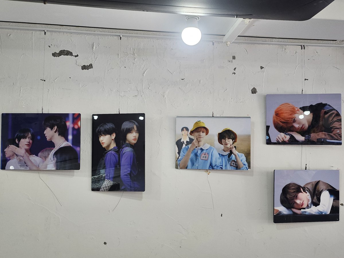 z_ziptokki's tweet photo. 어제 출(근)튀 하고 갔던 단짝즈 카페❤️
@BF_ever_ https://t.co/lQVxPQzFnm