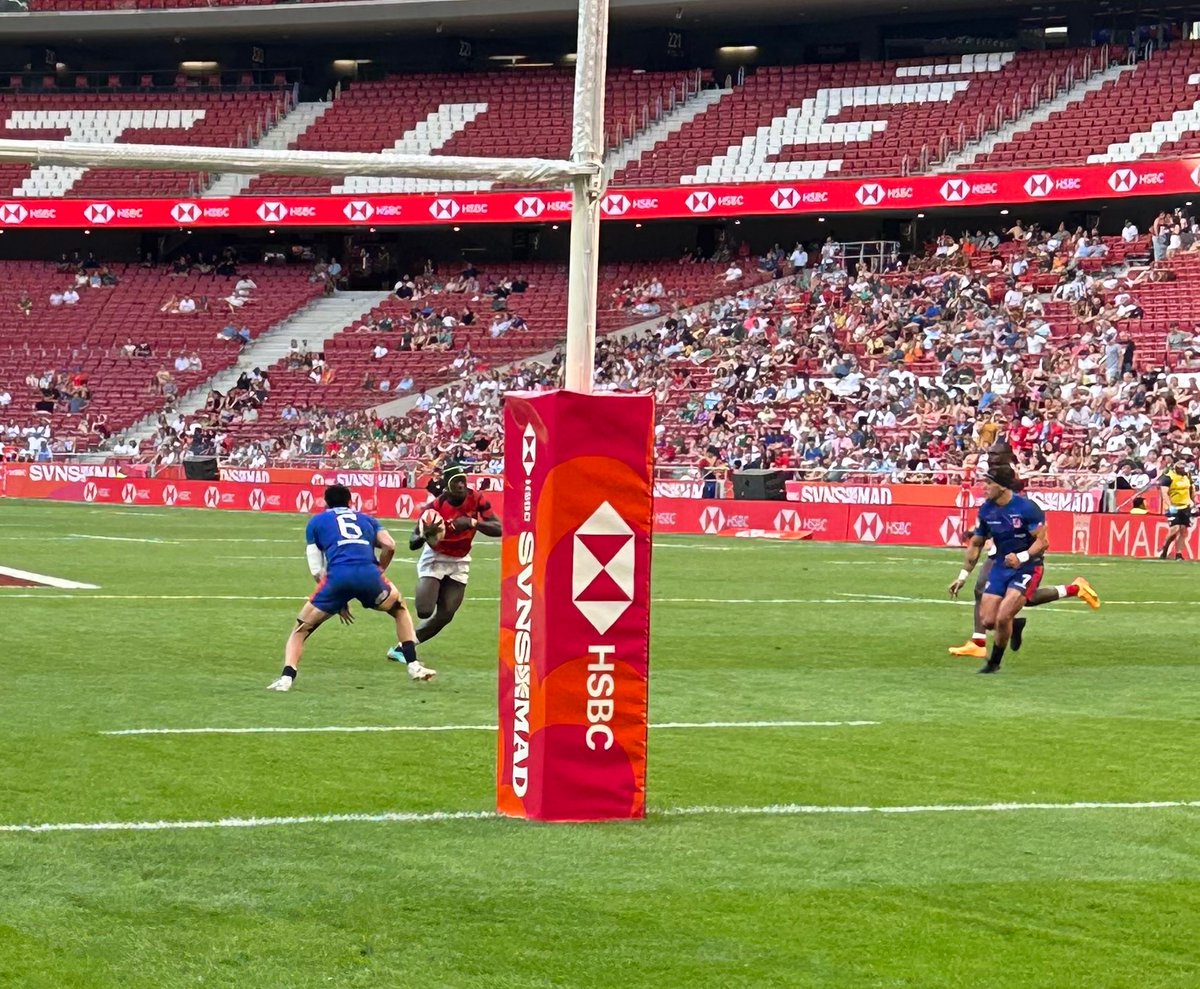 smfox13's tweet photo. Let’s go @KenyaSevens! Been amazing supporting you here in Madrid and let’s have some more of this excellent work tonight! So many people are behind you! @SVNSSeries @OfficialKRU https://t.co/BlijrvMrGa