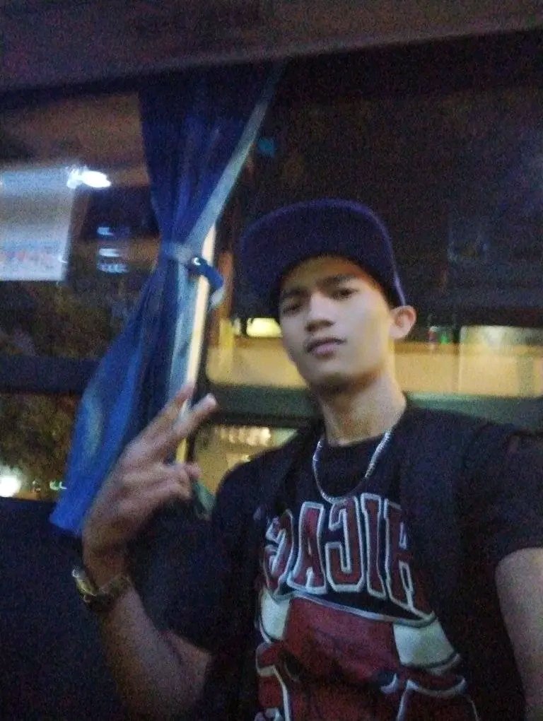 Kurt12K's tweet photo. Available for massage pm lng https://t.co/PIdGKBs6UE
