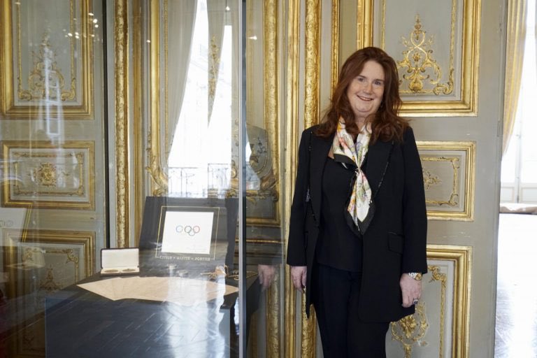 #2giugno  #FestadellaRepubblica

Videomessaggio dell’Ambasciatrice d’Italia in Francia 🇫🇷 
Emanuela D’Alessandro ai connazionali in occasione della Festa della Repubblica 🇮🇹

Qui il video 🎥 youtu.be/RHUCVNPSJfA

Qui il testo ⤵️
ambparigi.esteri.it/it/news/dall_a…