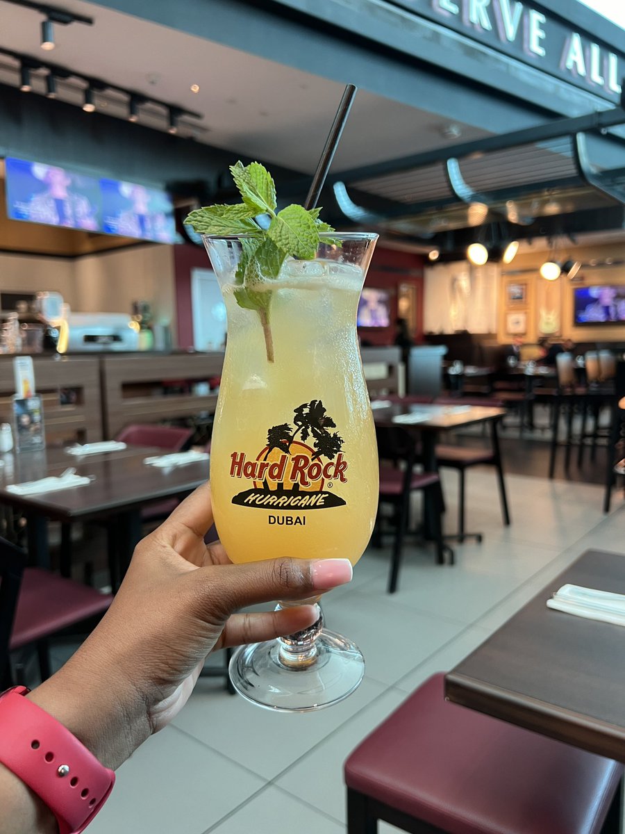 CarolKgafela's tweet photo. It’s 10am and my mum o makaletse gore batho setse ba nwa bojalwa…me to the waiter; ntshiele Moscow Mule o large hoo le Tequila!

Mum just met VACAY CK 😂😂😂 https://t.co/oZWvjXICjd