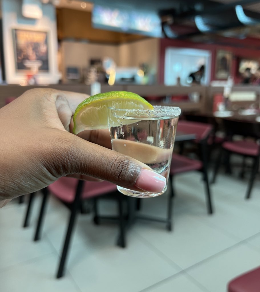 CarolKgafela's tweet photo. It’s 10am and my mum o makaletse gore batho setse ba nwa bojalwa…me to the waiter; ntshiele Moscow Mule o large hoo le Tequila!

Mum just met VACAY CK 😂😂😂 https://t.co/oZWvjXICjd