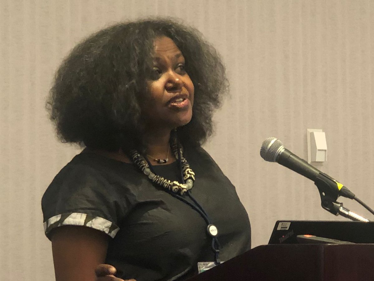 AORTIC_AFRICA's tweet photo. Dr Nazik Hammad speaking on Cancer in Conflicts Areas during the AORTIC-ASCO Partnership meeting held last night during #ASCO24 https://t.co/5fi9fJVQMm