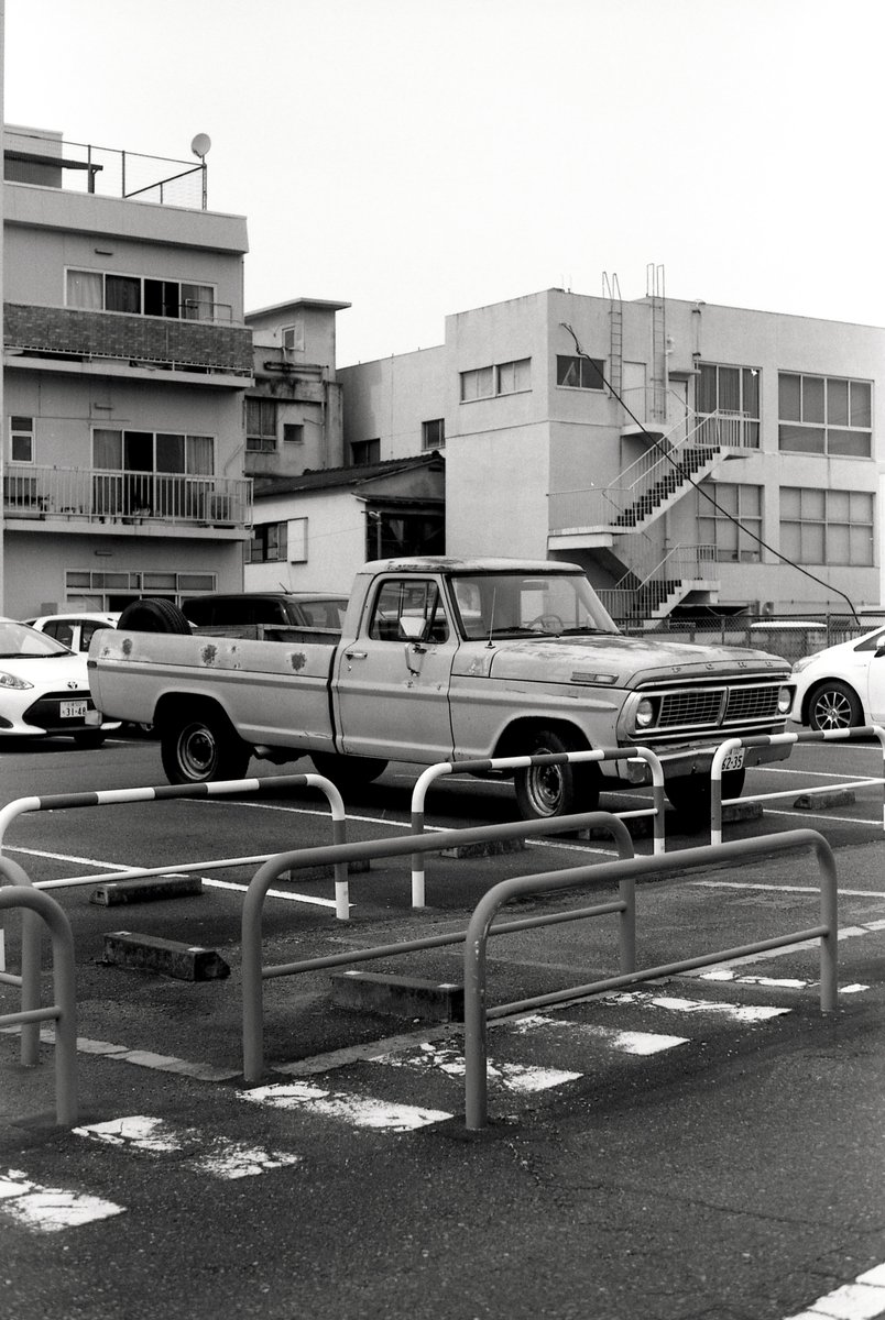 moutai8's tweet photo. 格好いいピックアップ
#EOSRT #fomapan #自家現像 https://t.co/Xtx96BUhCU