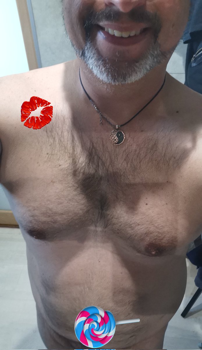 Ptitbzh35's tweet photo. Coucou les X un petit #dimanchesourire #dimanchecoquin #plaisir #partage 💚. Merci a ceux et celles qui me suivent et pour faire plaisir aujourd'hui encore un peu de #couleur 🥰🍭💚💚 https://t.co/WcCZl2SyaZ