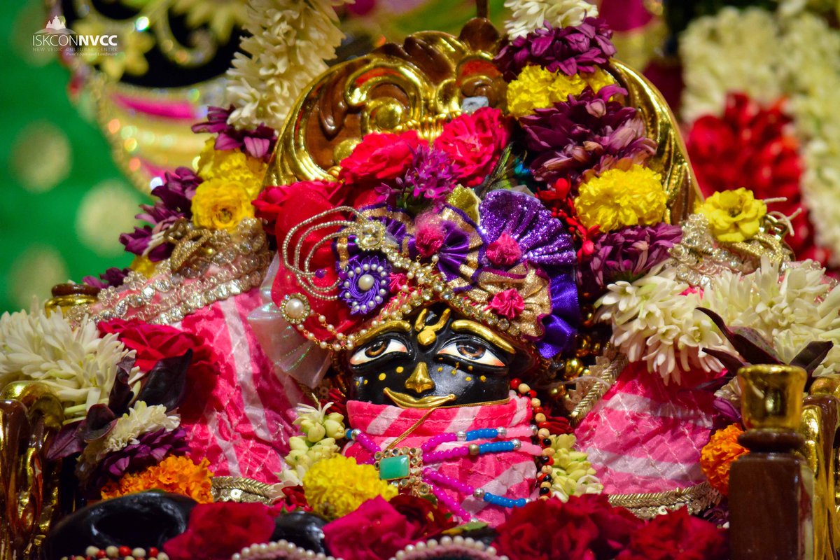 ISKCONPune's tweet photo. 🙏🏽Today's Darshan 📿 🗓02-06-2024🙏
🌷Sri Sri Jagannath Baldev Subhadra🌷
🚩@ISKCONNVCCPune🚩
.
.
#ISKCONNVCCPune #ISKCONNVCC #ISKCONPune
#ISKCON #ISKCON #2ndjune #2ndjune2024 #Sunday
#kirtan #Harekrishna #Krishna #Kirtan #Krishna
#Harinaamsankirtan #Radheshyamdas
#Radhe #Radha https://t.co/L65g0TNVgG