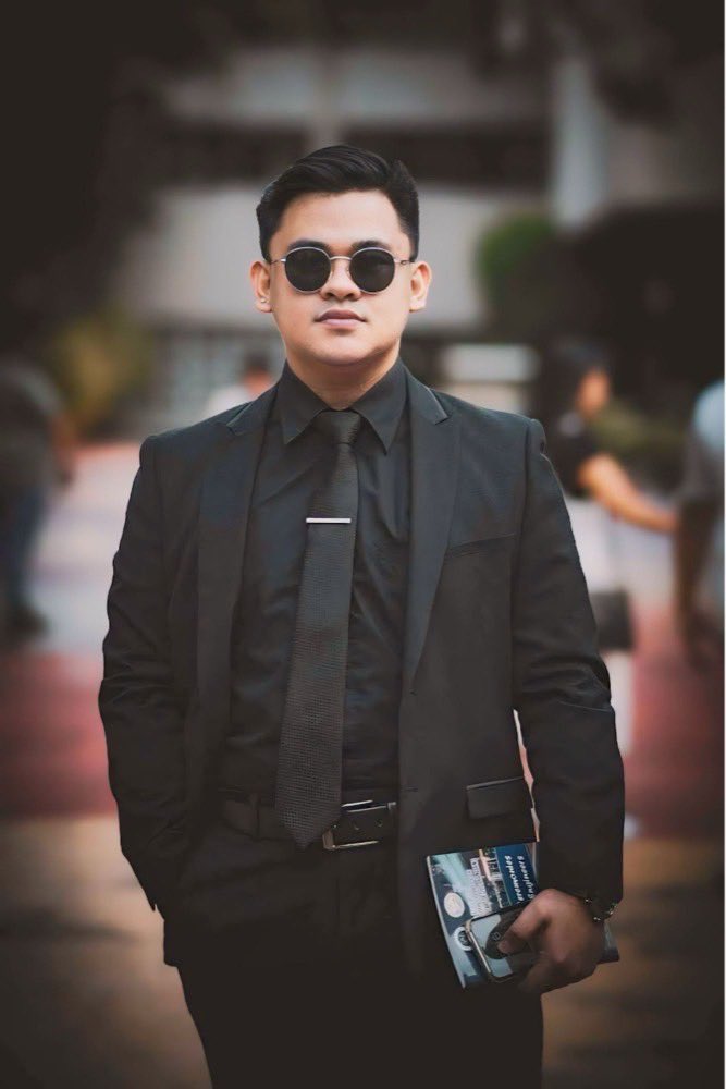 jstrsavellano's tweet photo. FB saw it first 🖤😎 https://t.co/zKlrnbhp7n