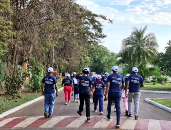 OMSRDCONGO's tweet image. Bon dimanche chez vous, n'oubliez pas le sport!

L'#ActivitéPhysique vous aide à prévenir les maladies chroniques comme le #cancer, le #diabète de type 2 &amp;amp; les maladies du cœur. 

Elle contribue aussi à améliorer l'attention, la concentration &amp;amp; les autres fonctions du cerveau 🚵‍♀️