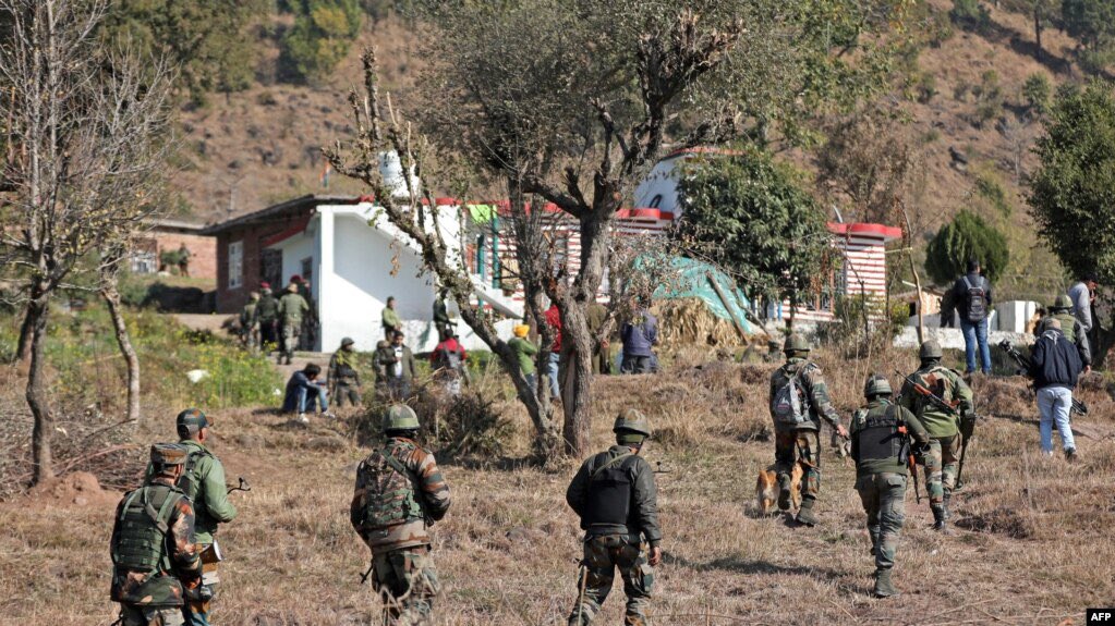 sultan1913's tweet photo. This is normalcy and development in IOJK, 450-500 CRPF companies are deployed to the region to further improve normality and development.
Militarised zone further militarised.
#End_occupation
#End_impunity
#End_militarisation
@ https://t.co/UgFGUWlJEd