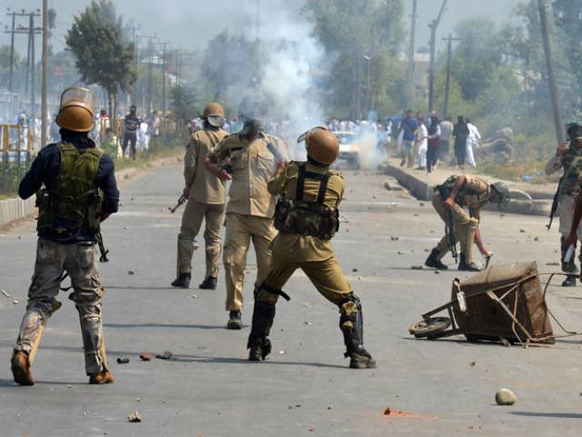 sultan1913's tweet photo. This is normalcy and development in IOJK, 450-500 CRPF companies are deployed to the region to further improve normality and development.
Militarised zone further militarised.
#End_occupation
#End_impunity
#End_militarisation
@ https://t.co/UgFGUWlJEd