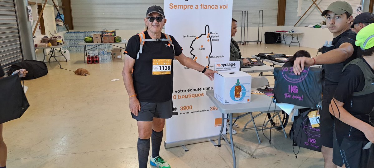 Notre squadra🧡 est prête pour le trail #APetralbinca  dans les montagnes de Balagne 💚
Forza è onore 💪🏻✊🏻
Notre boîte #RSE pour recycler vos vieux téléphones📱 est en place !