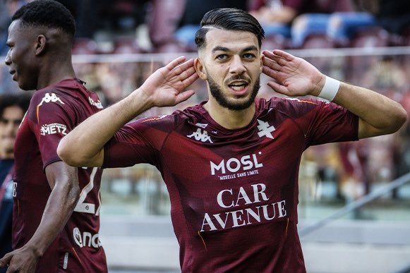 fabiengn_'s tweet photo. 🚨⚽️ | L’#ASMonaco et l’#OL ont un nouveau concurrent pour Georges #Mikautadze : il s’agit du #SRFC. Le club breton discute avec le #FCMetz, qui ne donnera pas la moindre décision avant d’être fixé sur l’avenir du club en L1… ou en L2. #Mercato https://t.co/H3KIWbtKj9