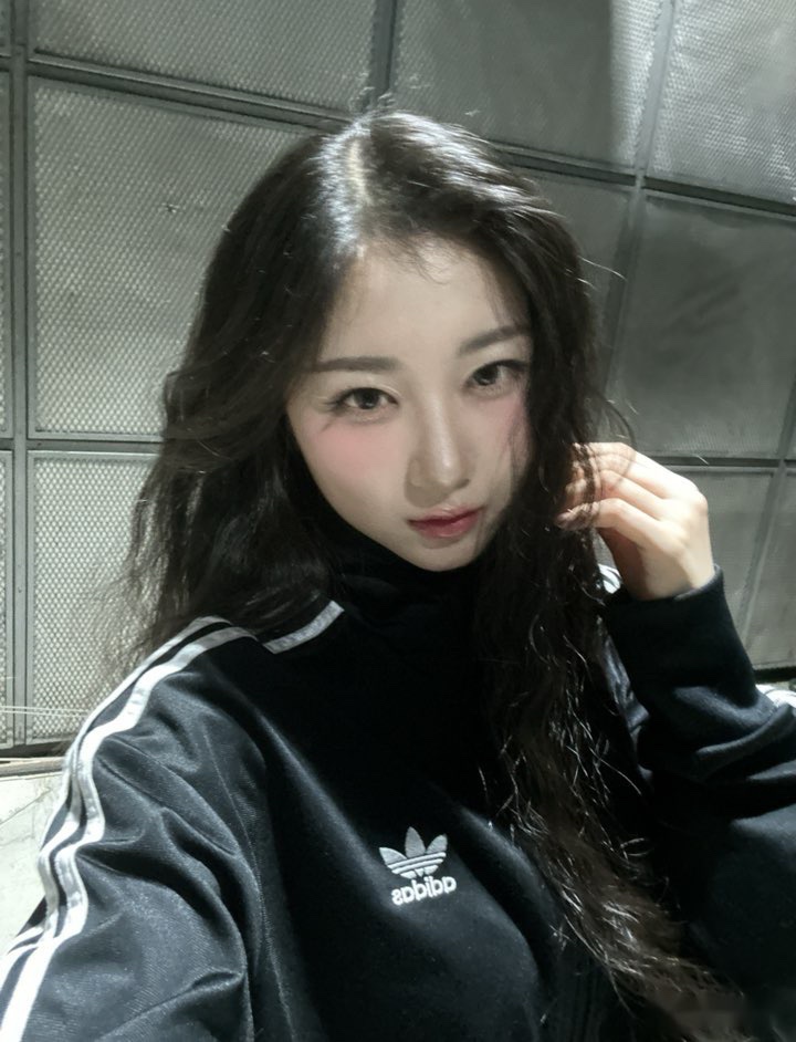 triplescosmos's tweet photo. Girls Never Die😎

#tripleS #트리플에스
#Kaede #카에데 https://t.co/dgvClyDNbD