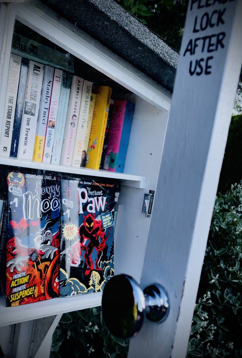 CosmicComicsUni's tweet image. Sunday morning drop off! ⭐️ 

I’ll be leaving a few free copies of my comics for all ages The Perilous Paw and Foggy Moon in my local area.

👀 Eyes peeled you find your copy!

Or check out our comics here
cosmiccomicsuniverse.com

#comics #sunday #freecomics #read #smallpress