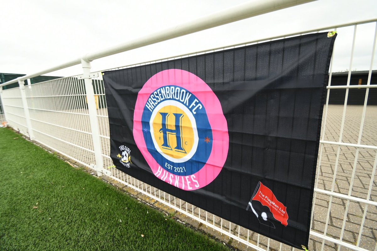alexrbarber_'s tweet photo. What a day at the Hassenbrook Festival. 

Thank you to @thebadgemanltd and @amaritay14 along with everyone else who helped on the day. 

@HassenbrookFC coming in with the emergency medals and @robertlye for all your help as sponsor ❤️

#hergametoo #ecgl #football #eb99 https://t.co/WCImewKsBb