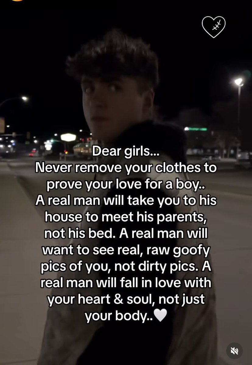 HoodRahim's tweet photo. Real man never touch a lady. He will protect and respect ladies the way he does towards his mom and his sister. Don’t set bad example for your future kids, porn addict! Karma is real. #ajel #dentist #labuan #dickflasher https://t.co/RYJnOEGZfB