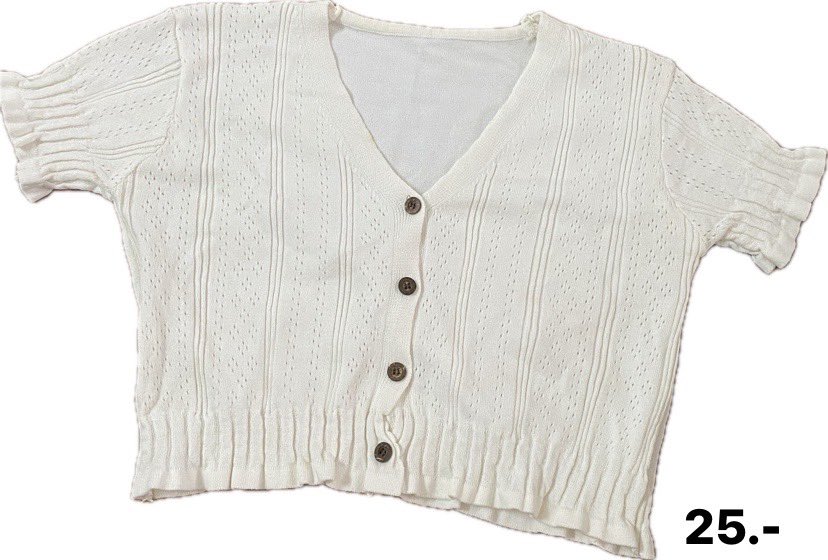 shopppp_z's tweet photo. #ส่งต่อเสื้อผ้า #ส่งต่อเสื้อผ้ามือสอง #เสื้อผ้ามือสอง #โล๊ะตู้เสื้อผ้า #ส่งต่อ  #เสื้อผ้ามือ2 #เสื้อผ้ามือสองสภาพดี https://t.co/q5l0ce3vLu