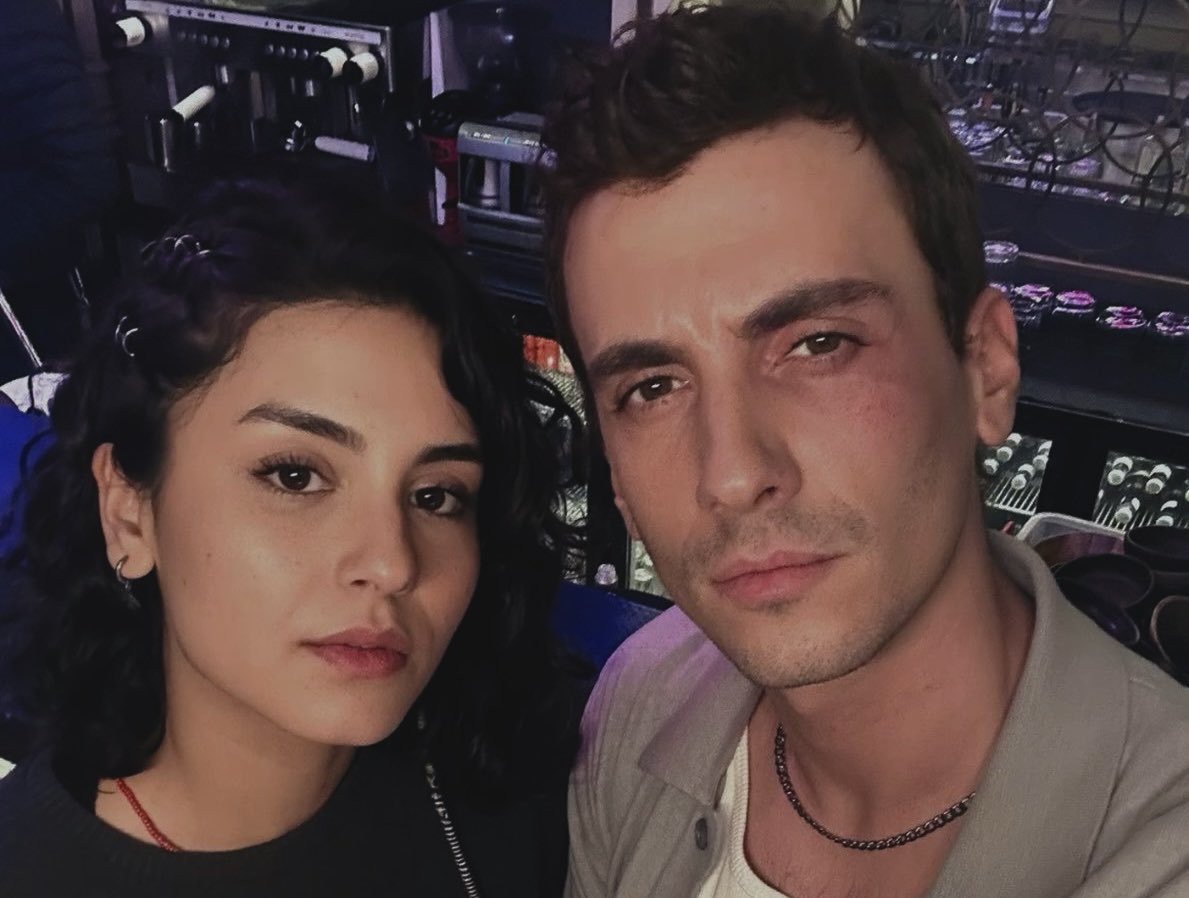 ggassanna's tweet photo. günaydın aşkım bu show bizim işimiz biliyorsun https://t.co/UrFvsZ7oBJ