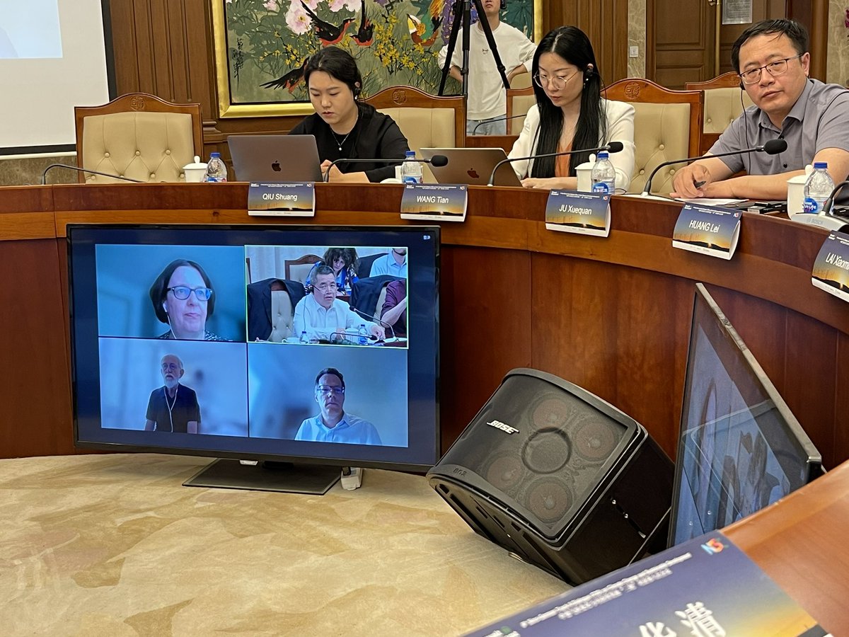 DirkMessner's tweet photo. German-Chinese Track2Dialogue on Climate &amp; Energy in Shanghai. Open discussions on phasing out fossil fuels &amp; nature based solution. Controversies about CBAM &amp; trade of electrical vehicles. Reflections around joint global responsibilities. @climatemorgan @SteffiLemke @fbrantner https://t.co/Slx6pyKbG1