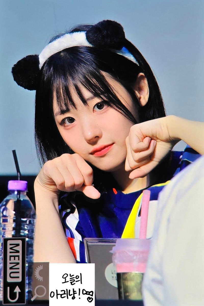 240602 대면 팬사인회 pre #히나

오늘 냥바오야 🐾🤍🖤

#QWER #냥뇽녕냥 #HINA #ひな
#장나영 @hapycb https://t.co/C4B8DbtMSO