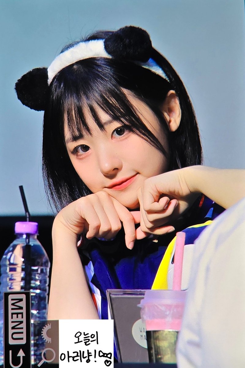 240602 대면 팬사인회 pre #히나

오늘 냥바오야 🐾🤍🖤

#QWER #냥뇽녕냥 #HINA #ひな
#장나영 @hapycb https://t.co/C4B8DbtMSO