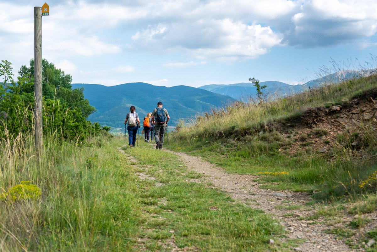 Catalunya Experience (@catexperience) on Twitter photo La 3a edició de la #CerdanyaHappyWalking proposa una xarxa de camins molt extensa pels amants del senderisme 🚶💚
Hi haurà concerts i tastets de productes, entre moltes d’altres activitats 🙌
ℹ️ bit.ly/CerdanyaHW
Via <a href="/fsendpirineus/">Festivals Senderisme Pirineus</a> <a href="/TurismeCerdanya/">Turisme Cerdanya</a>
#FSP2024 #CHW2024 La 3a edició de la #CerdanyaHappyWalking proposa una xarxa de camins molt extensa pels amants del senderisme 🚶💚
Hi haurà concerts i tastets de productes, entre moltes d’altres activitats 🙌
ℹ️ bit.ly/CerdanyaHW
Via <a href="/fsendpirineus/">Festivals Senderisme Pirineus</a> <a href="/TurismeCerdanya/">Turisme Cerdanya</a>
#FSP2024 #CHW2024