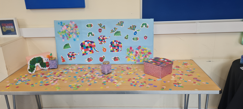BarnetLibraries's tweet photo. Well done to the very smart teams who joined us at #NorthFinchleyLibrary during half term for an 'Escape the Library' challenge. They rummaged for clues in the book themed displays. To hear about future events for families, sign up to our newsletter - https://t.co/1ScV5nNNLA https://t.co/qWk5o6W1D9