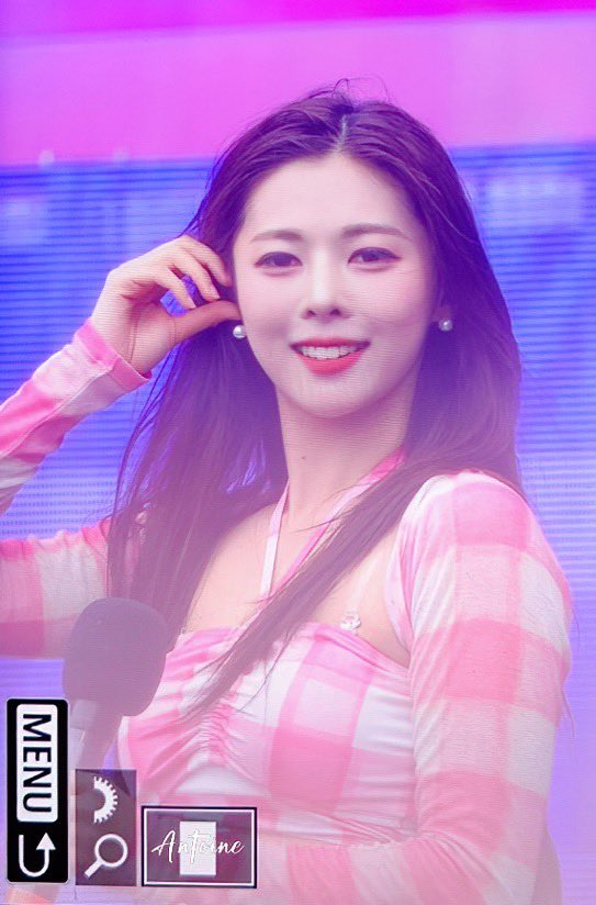 looking gorgeous as ever

#S10 #서다현 #DaHyun #SeoDahyun #tripleS #트리플에스 #トリプルS