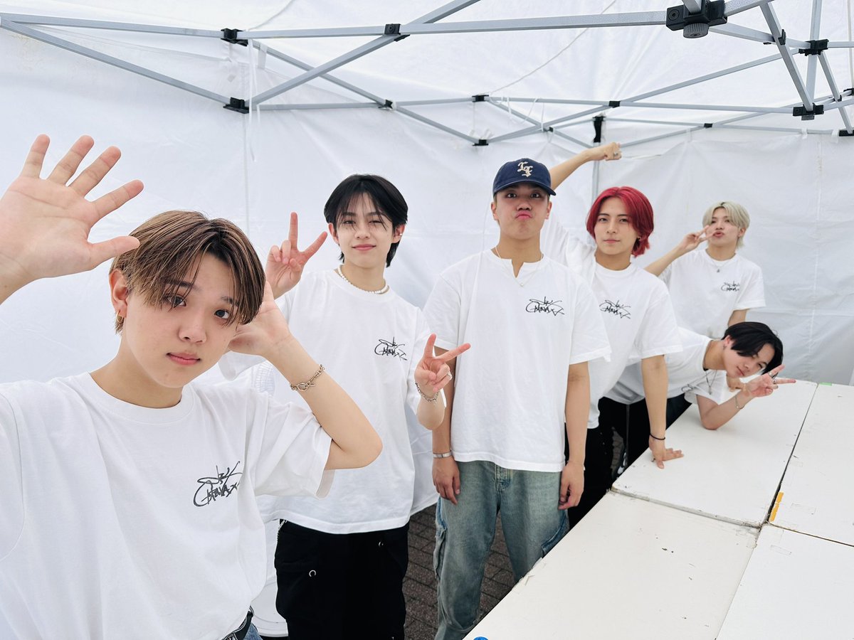 LIL_LEAGUE_'s tweet photo. 『Youth Spark』リリース記念
#LILCARAVAN 🗺️
ダイバーシティ東京 プラザ

雨の中お越しいただき
ありがとうございました🧡

体調には気をつけて
お過ごしください🙏

#YouthSpark
#LILLEAGUE
#リルリーグ https://t.co/yeOdFVCxkl