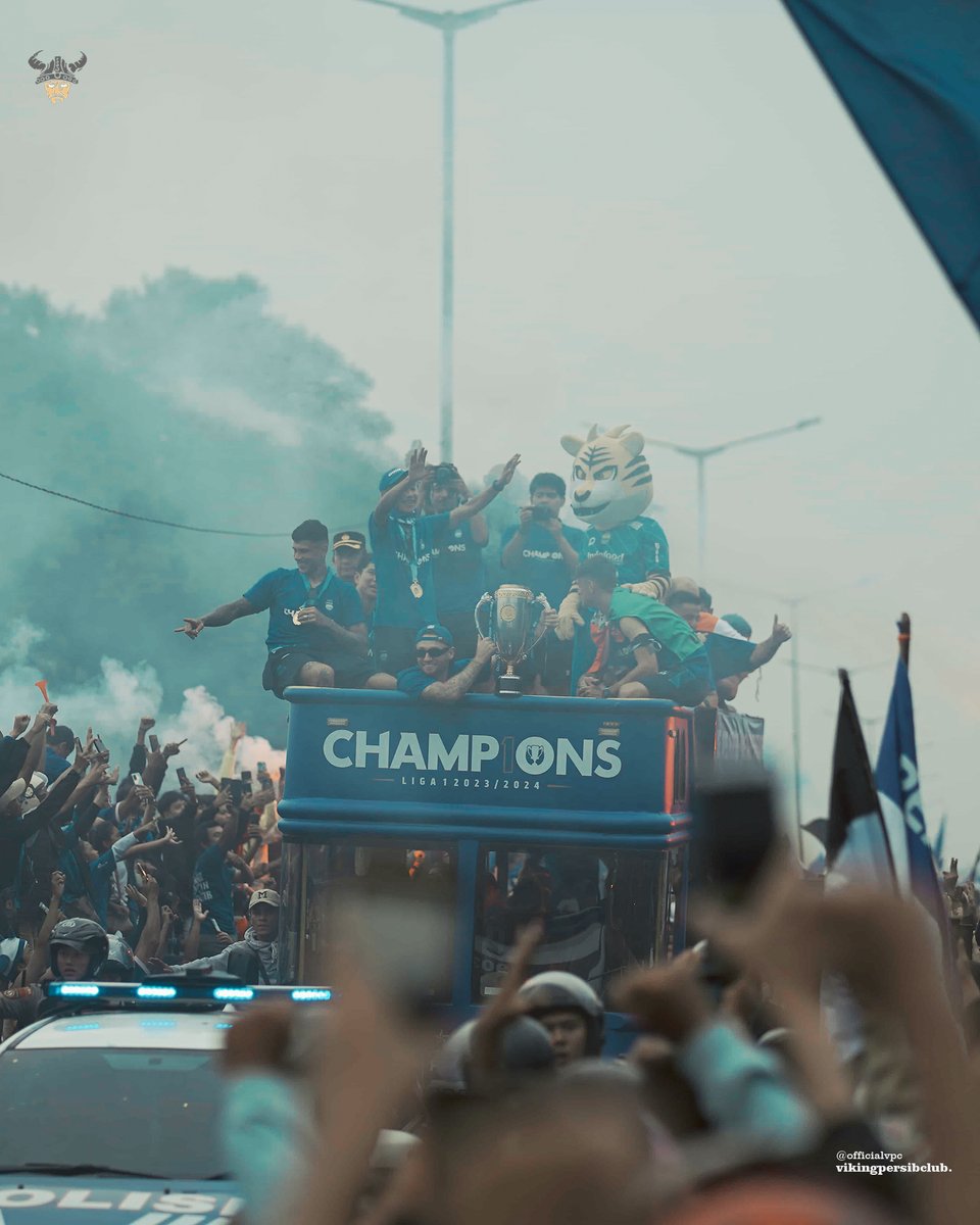 officialvpc's tweet photo. Hatur nuhun! 
We Are @persib, We Are ⭐️⭐️⭐️ https://t.co/XjnAG3nH5h