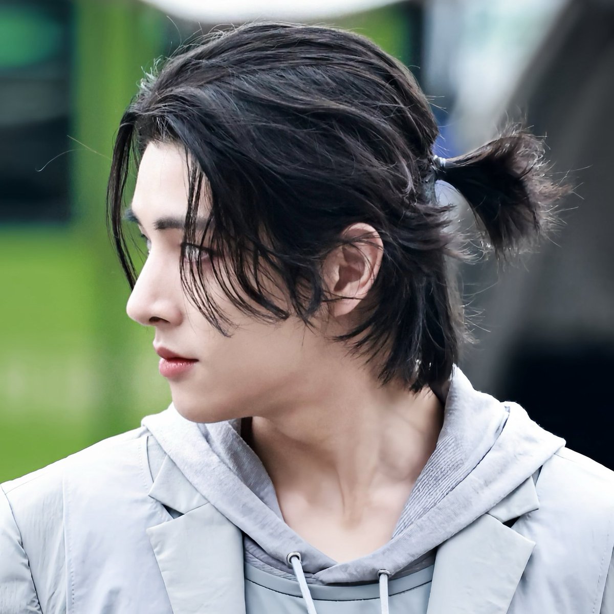 15ARCHIVEz's tweet photo. thank you for your one-day service ponytail/manbun jake 🤧 https://t.co/iQ0ZoM64q6