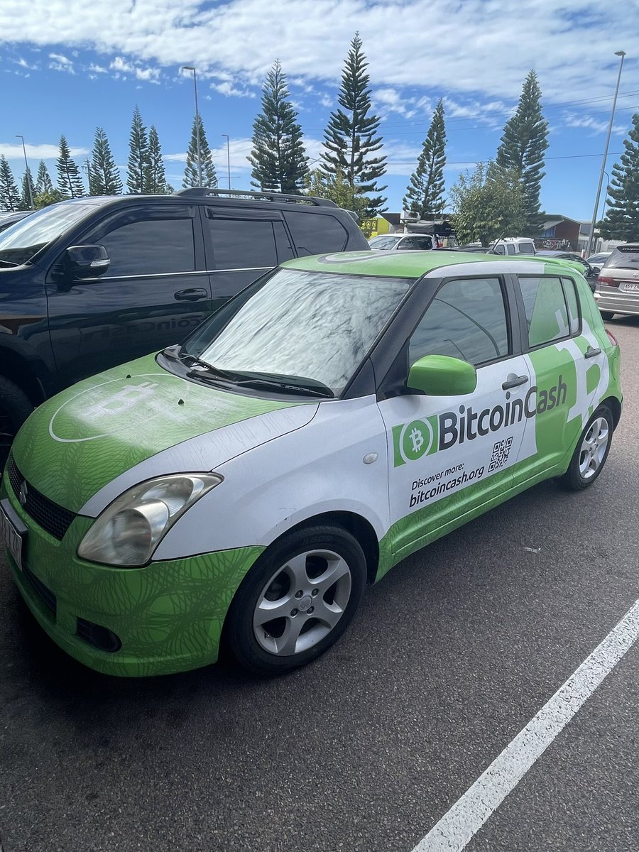 petitsolware's tweet image. Bonne année 2015 à tous mes shegueys 🔥🔥🔥