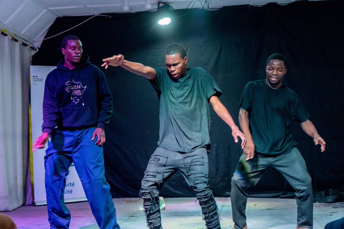 ✨ Retour en images ! ✨

Un grand merci à tous ceux qui ont assisté au spectaculaire show de danse "Liberté en Mouvement" par Team Brothers à l'If de Goma hier . Votre présence a rendu cet événement encore plus spécial ! 🎉💃🕺

#Danse #LibertéEnMouvement