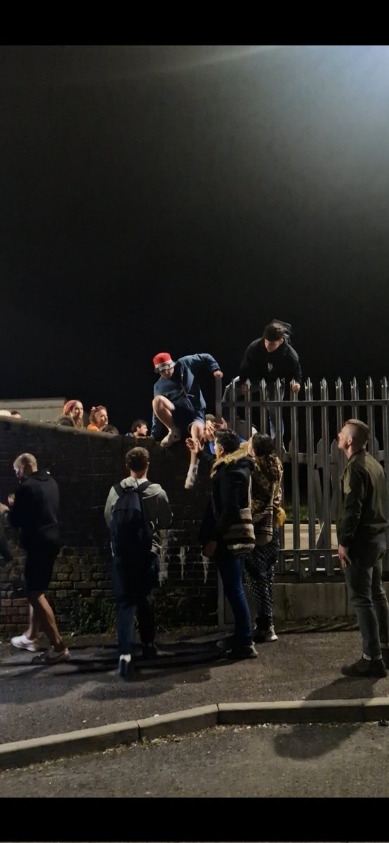 TomClark22's tweet photo. Thankyou @greateranglia for locking everyone inside the station before the last train arrived in Bury st Edmunds last night. Despite the alarm going off, no one arrived to help. People had to put themselves at risk by finding an alternative exit. @EADT24 https://t.co/uI81VGWRyJ
