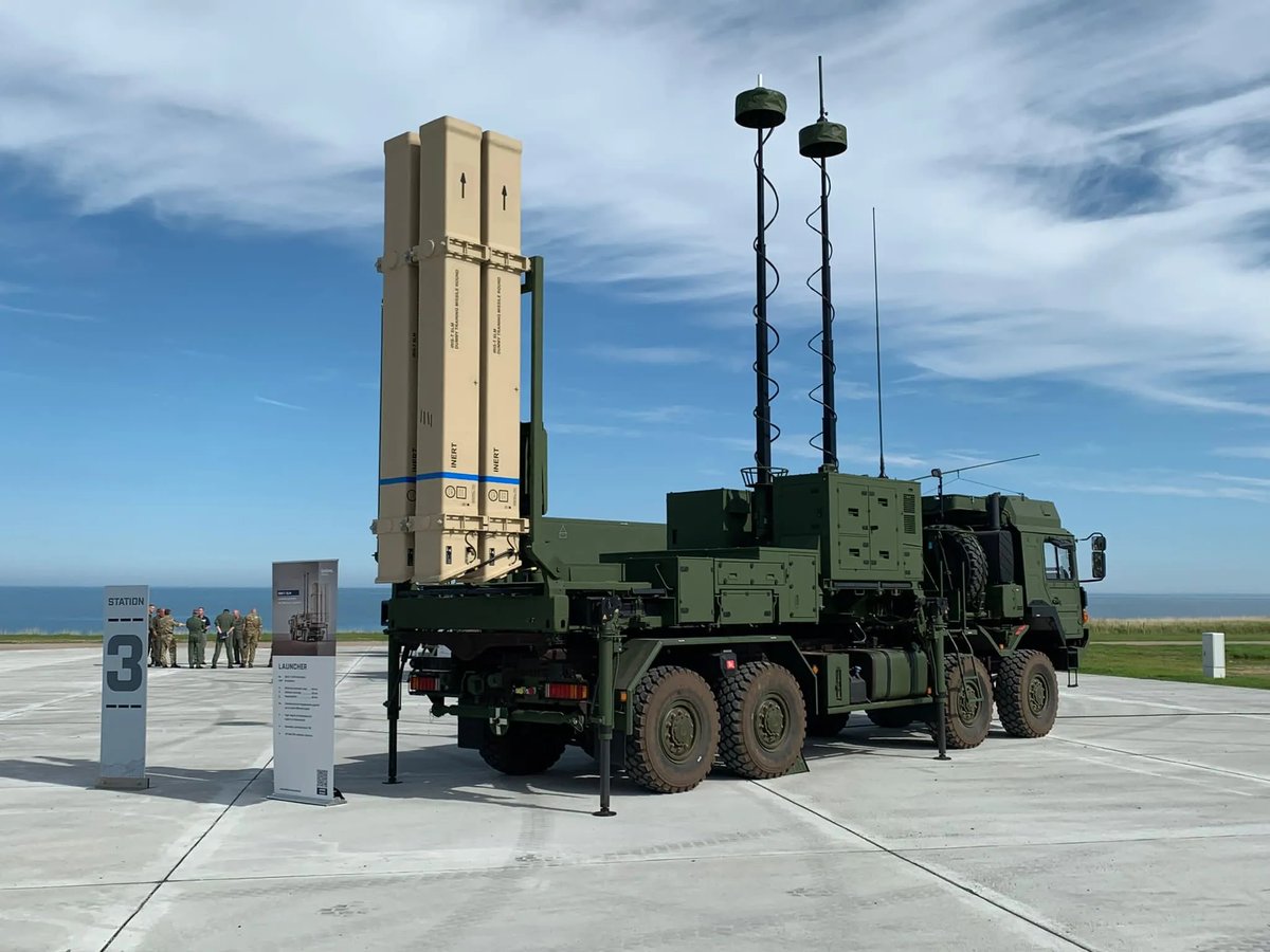 DacianDracoMW3's tweet photo. Interesting insights of🇷🇴 mid air-defence selection process:
- having more rockets matters (IRIS-8, KP-SAM 8, NASAMS 6, VL MICA 4)
- vertical and horizontal max ranges each matter (KP-SAM, IRIS, NASAMS, MICA)
- min ranges matter too (here hierarchy unclear)
- having both IR/RF matters (NASAMS MICA, KP-SAM, IRIS)
- price is 60% as important as all specs (IRIS, NASAMS MICA KP-SAM) 
- who delivers 1st system fastest matters (here its a wildcard)

my conclusion: MICA is uncompetitive, KP-SAM good but uncompetitive Patriot-like multi-million missile price (which as a rule of thumb is 80% of a complete system's cost)

NASAMS and IRIS-T are the main competitors, if we exclude the rest we will see the duel clearly and IRIS will be slightly stronger in 3 technical departments and very importantly price, NASAMS will be very strong in 1 technical department. 

While both are good selling systems, it is definitely a hard pick. It can go either way when we factor in delivery. I wouldn't be sad if NASAMS wins understandably but also IRIS-T is more potent overall and more economical which could mean more missiles. Both are good