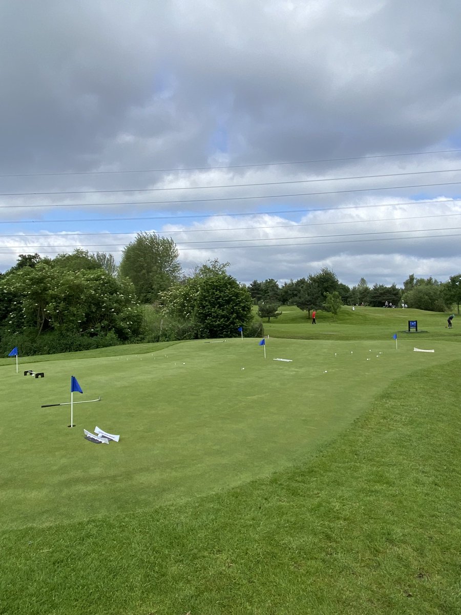 PGADarrenLewis's tweet photo. All ready for our juniors putting group @leamarstonhotel @marstonlakesgc @MidlandsGolfer #welovegolf https://t.co/rhmyHYcX2l