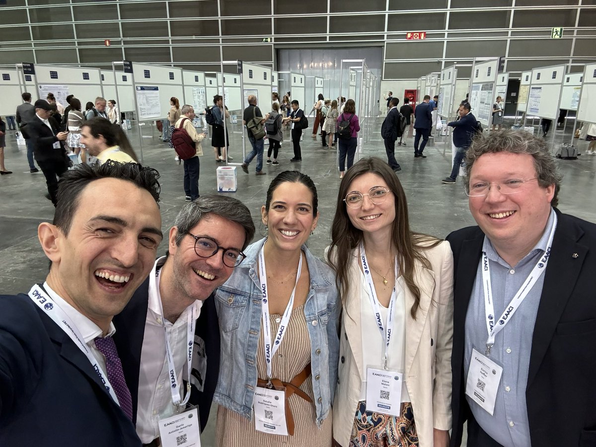 Meeting friends <a href="/EAACI_HQ/">EAACI</a> <a href="/EAACI_JM/">EAACI JM</a> #eaaci2024 <a href="/nataliarot/">Natalia Rodríguez Otero</a> #allergy