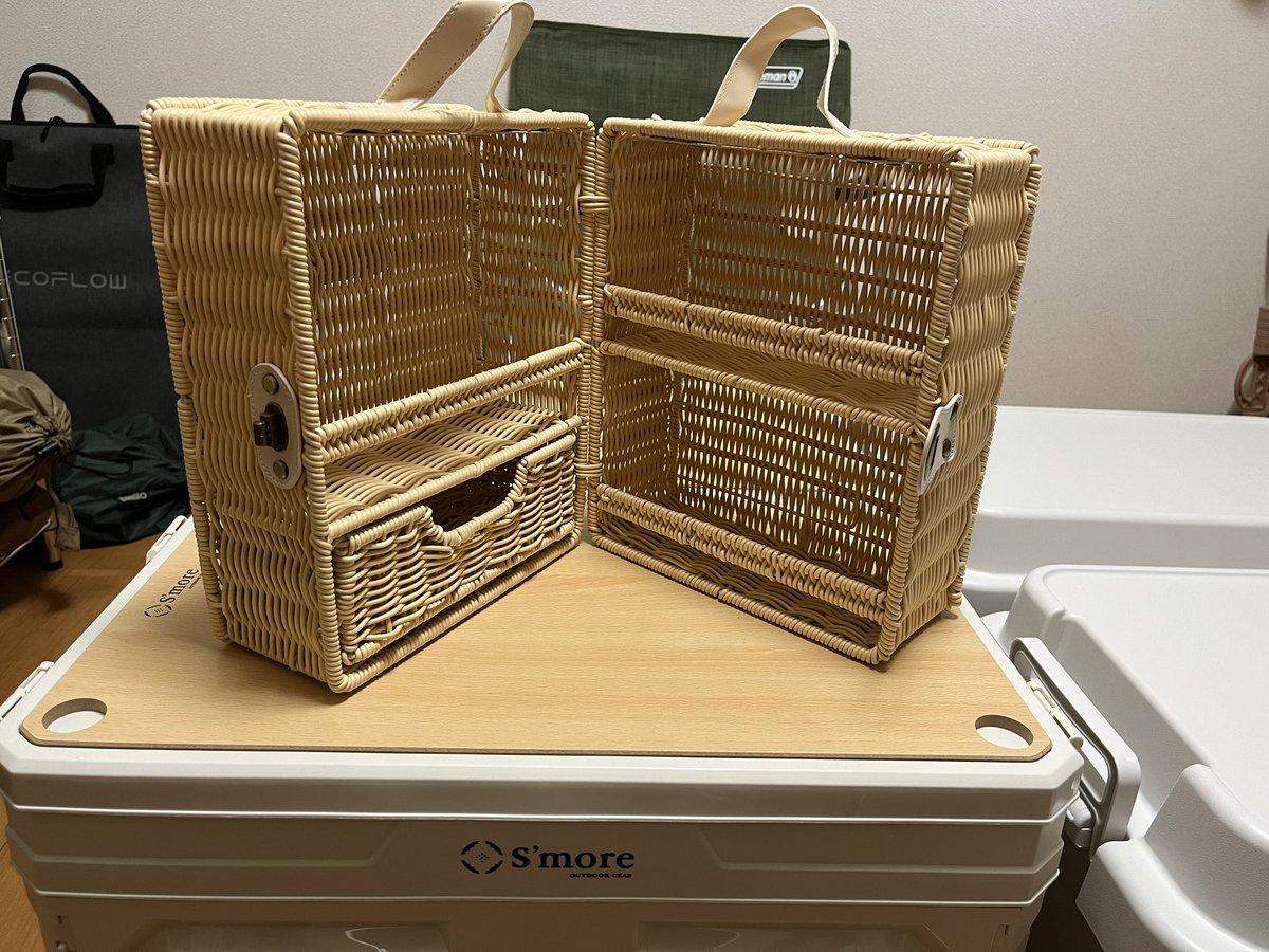 murucamp's tweet photo. 一目惚れしてポチった【 Spiket 】スピケット マルチ収納ボックスが届きました。
かわいいです😍
同梱されてたカタログも嬉しい☺️
#スモア 
#Smore 
#スピケットマルチ収納ボックス 
#キャンプ https://t.co/X2f3qb6q2U