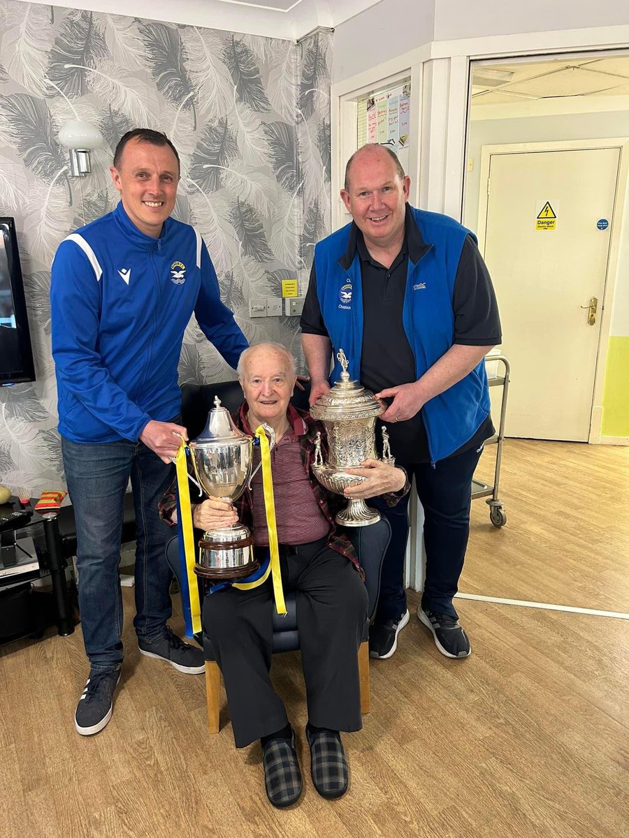 bangorfc's tweet photo. It was with great sadness that we heard about the sad passing of Ernie Beattie -  a lifelong Bangor supporter who loved the Club and travelled all over the country to watch his team.

Our love, thoughts and prayers are with his wife, the family circle &amp; all who knew Ernie.

💛💙 https://t.co/Ne0guWwpDQ