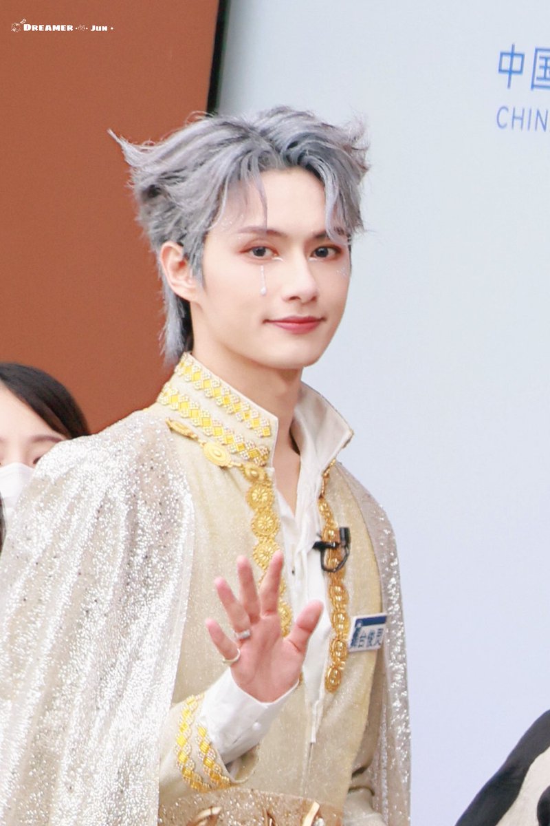 DreamerJun2's tweet photo. 240602
🥰
#JUN #준 #문준휘 #文俊辉 #ジュン #SEVENTEEN   #세븐틴 https://t.co/KICzonS8YD