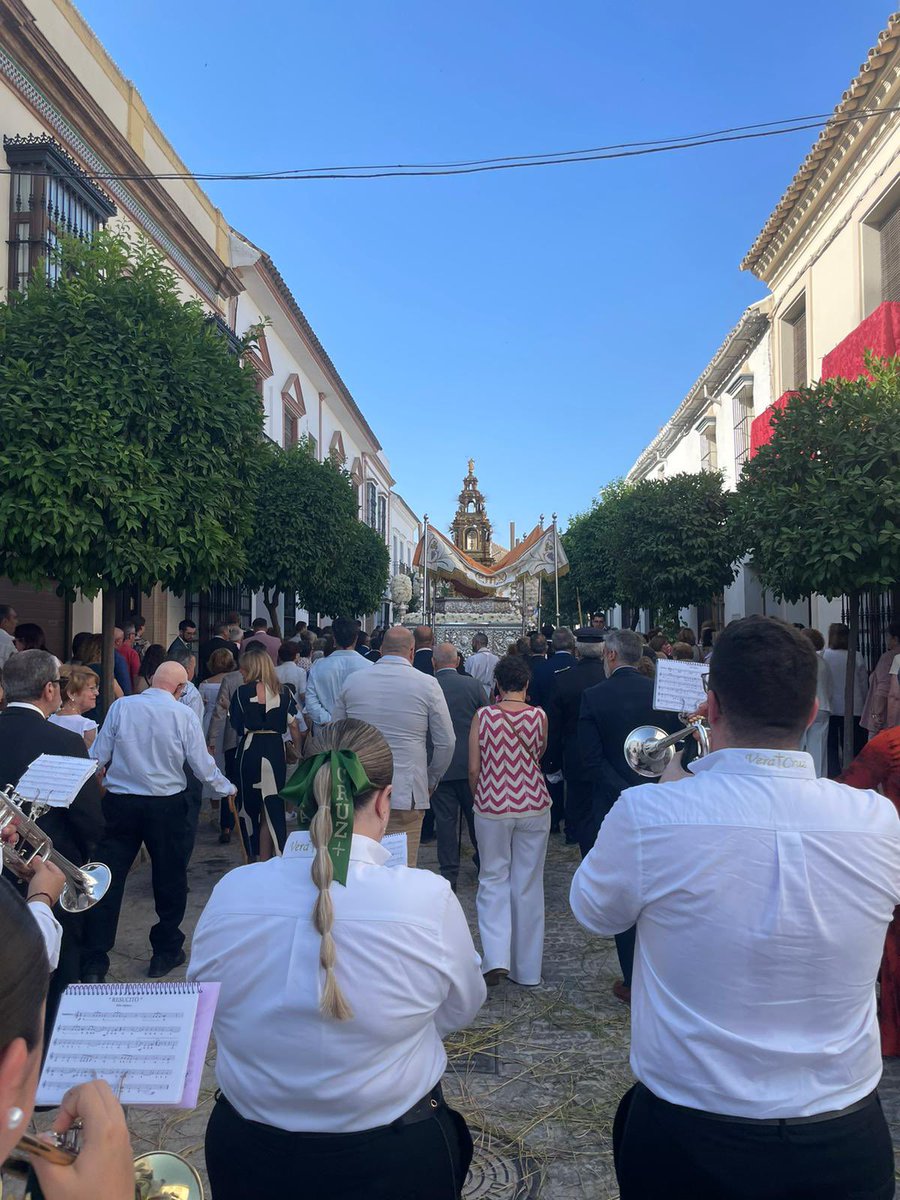 🟢 | 𝗖𝗢𝗥𝗣𝗨𝗦 𝗖𝗛𝗥𝗜𝗦𝗧𝗜 𝗣𝗨𝗘𝗕𝗟𝗔

En la mañana de hoy nos encontramos acompañando al paso del Santísimo Sacramento por las calles de la puebla.