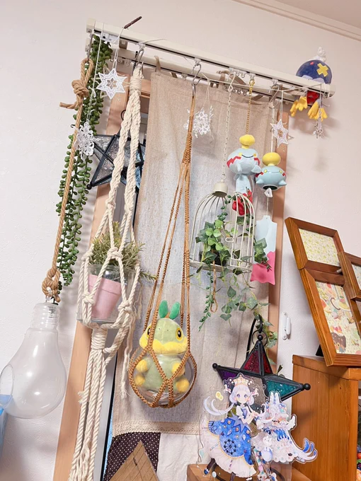 ポケセン行く度にハハコモリ持ってるかわからなくて買えないから、一旦我が家にいるポケモンfitを把握しようと思って集めた結果です。フゥー…………(イッシュはほぼいる(結果ハハコモリはいなかった 