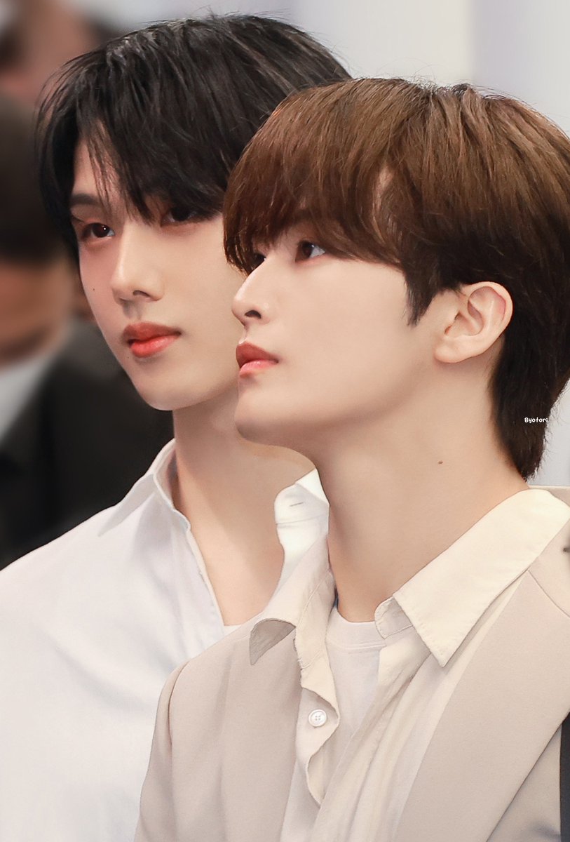 _Byotori's tweet image. 240601 ICN✈️

원래 좋은 건
크게 볼수록 좋은거랬어요😉

근데 맏막내즈 미모 무슨일이야…

#NCT #NCTDREAM #엔시티드림 
#JISUNG #지성 #박지성 #チソン
#MARK #마크 #이마크