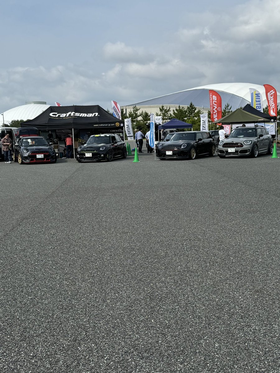 f1TcHzy20CcbXRS's tweet photo. ＃MINImeet
みなさんお疲れさまでした　お先に広島にかえりました　ラーメン🍜作って飲みます
BMWminiの雑誌に載ります
よろしくお願いします https://t.co/R6ASgEHrd1