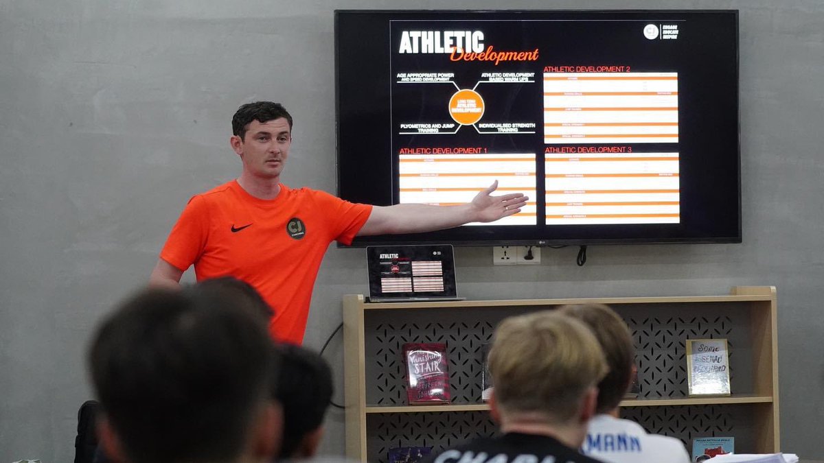 Colum Curtis tweet media